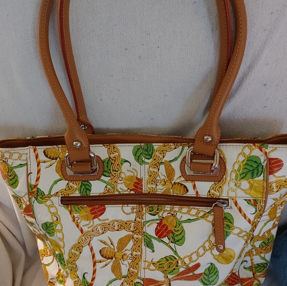 Adorable Tignanello leather Shoulder bag